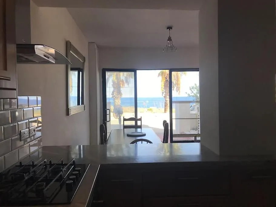 Seafront, 2 Bed Apartment In Quiet Central Area Pembroke 0*,