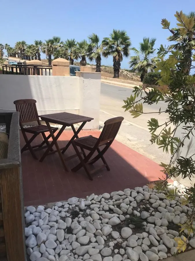 Seafront, 2 Bed Apartment In Quiet Central Area Pembroke